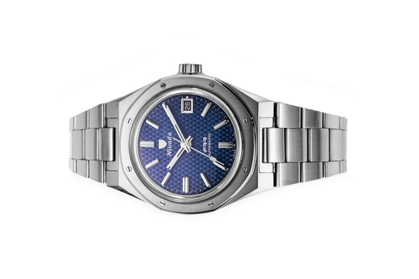 Đồng Hồ Nivada Grenchen F77 Blue With Date