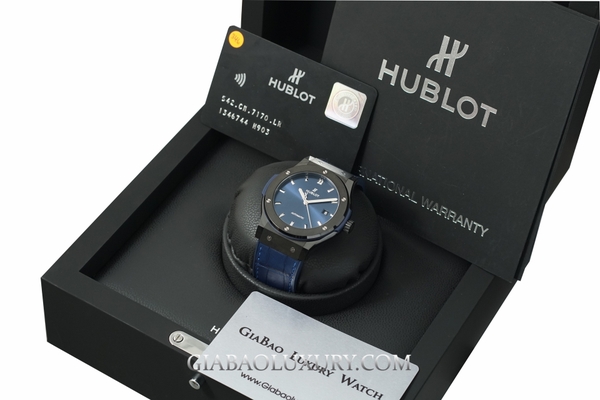 Đồng Hồ Hublot Classic Fusion Ceramic Blue 42mm 542.CM.7170.LR