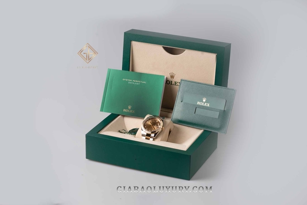 Đồng Hồ Rolex Datejust 41 126333 Mặt Số Vàng Champagne Nạm Kim Cương Dây Đeo Oyster (Like New)