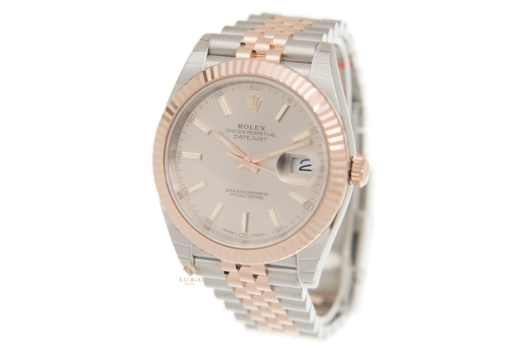 Đồng Hồ Rolex Datejust 41 126331 Mặt Số Sundust Cọc Số Dạ Quang