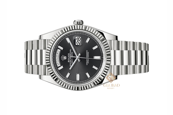 Đồng Hồ Rolex Day-Date 40 228239 Mặt Số Đen Nạm Kim Cương