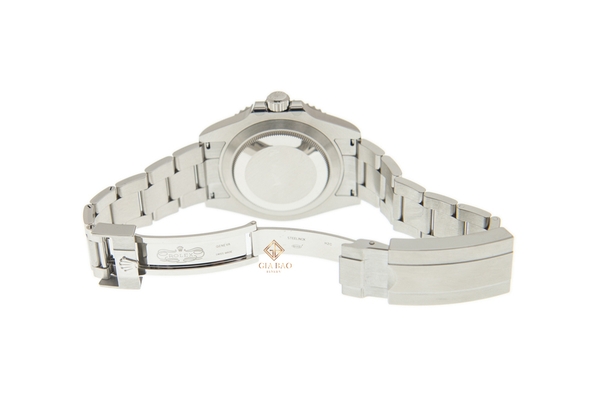 Đồng Hồ Rolex Submariner 124060 Mặt Số Đen (Like New)