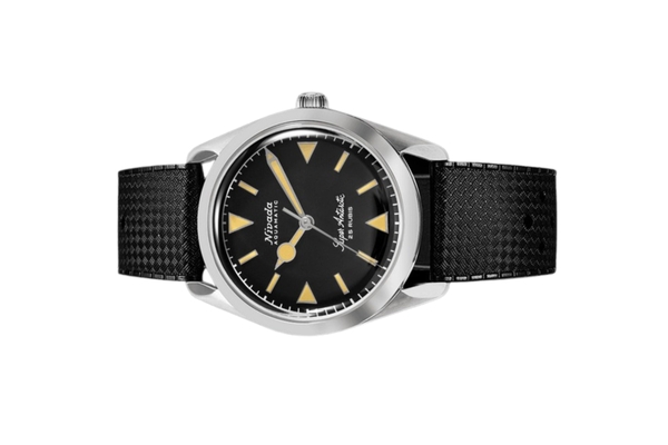 Đồng hồ đeo tay thương hiệu Nivada Grenchen, dòng sản phẩm Super Antarctic, Ref num 32024A, mặt số đen mờ, size 38mm, máy tự động, vỏ bằng thép không gỉ 316L, dây da bò, mới 100%