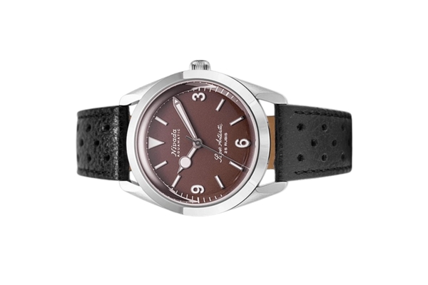Đồng hồ đeo tay thương hiệu Nivada Grenchen, dòng sản phẩm Super Antarctic 3.6.9, Ref num 32040A, mặt số nâu Matt, size 38mm, máy tự động, vỏ bằng thép không gỉ 316L, dây da bò, mới 100%