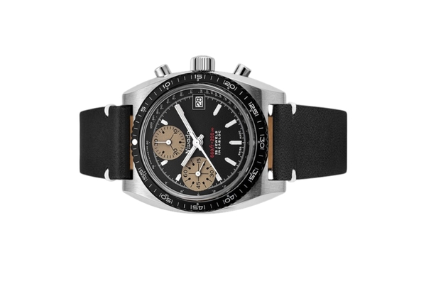 Đồng hồ đeo tay thương hiệu Nivada Grenchen, dòng sản phẩm Chronosport, Ref number: 77002A, mặt số màu đen, size 38mm, máy tự động, vỏ bằng thép không gỉ 316L và dây da bò, mới 100%
