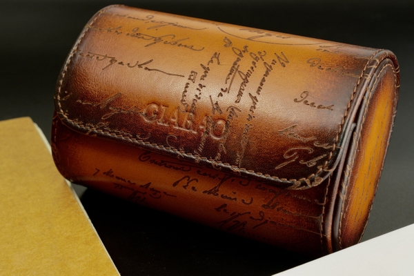 Hộp đựng đồng hồ GALATA, chất liệu da bò màu nâu vàng patina, hiệu: BOSPHORUS LEATHER, kích thước 15.5cm X 10cm X 7.5cm, dùng cho 02 đồng hồ, mới 100%