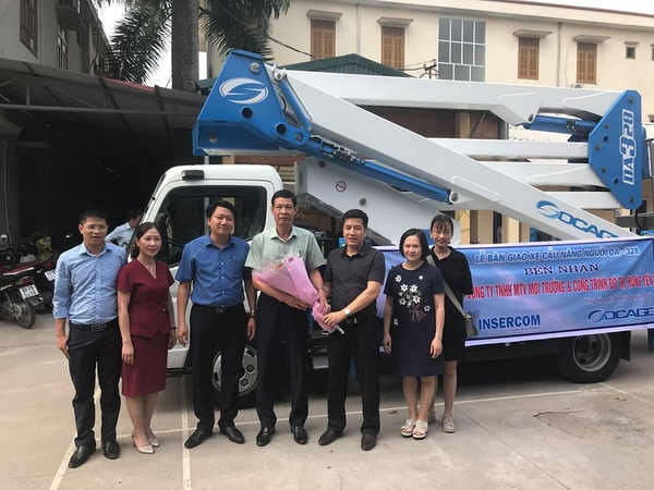 Lễ bàn giao xe cẩu nâng người