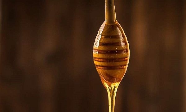 Mật ong được coi là một phương pháp điều trị nhiễm trùng đường hô hấp trên tốt hơn các phương pháp truyền thống