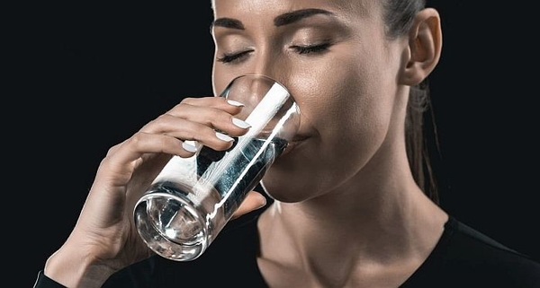 Uống nước có sống lâu hơn không?