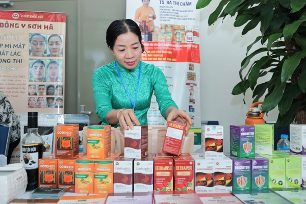 Đồi thảo dược của nhà khoa học Bá Thị Châm