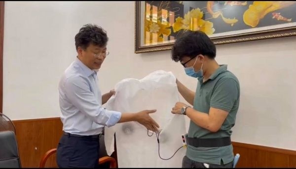 Trang phục bảo hộ chống nóng cho nhân viên y tế