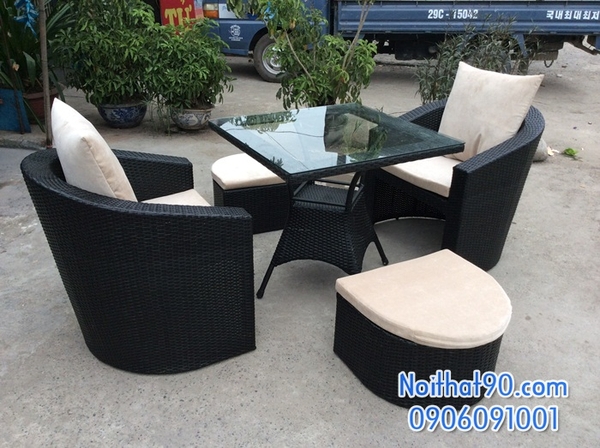 ban-ghe-cafe-2022