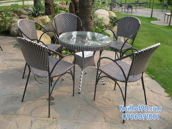 ban-ghe-ngoai-troi-0478
