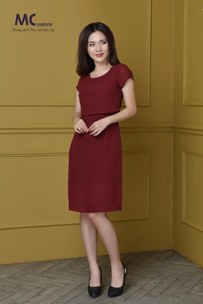 Bộ đầm công sở màu đỏ nâu