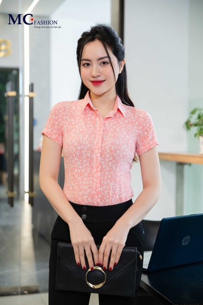 Áo sơ mi họa tiết hoa nhí A740