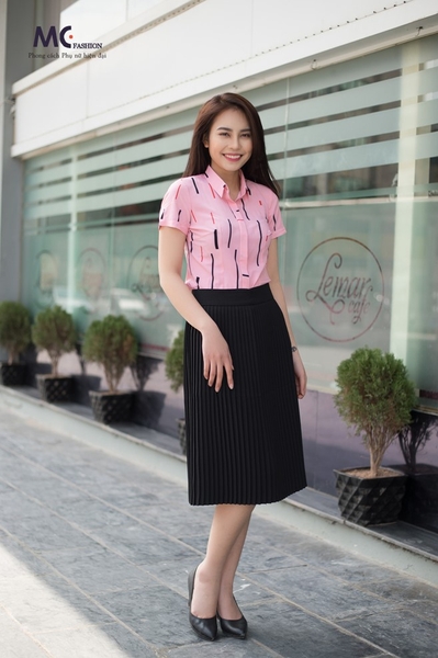 Chân váy xếp ly
