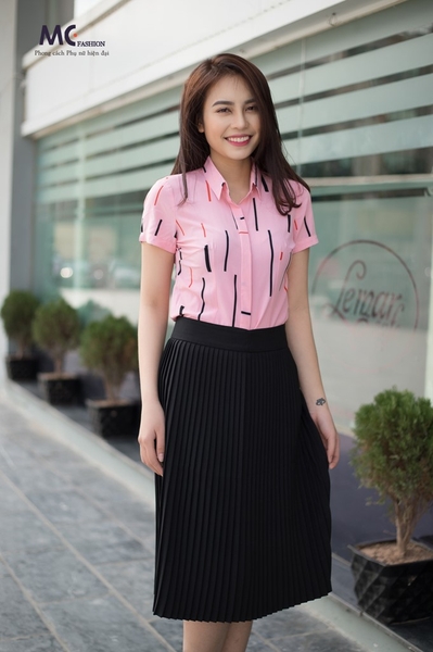 Chân váy xếp ly