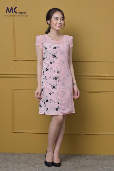 Đầm voan màu hồng phấn duyên dáng
