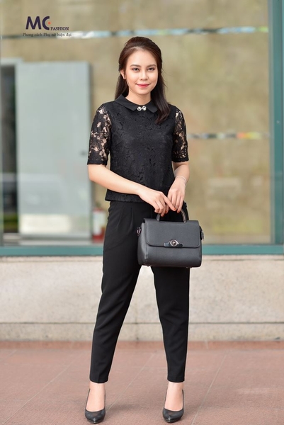 Áo croptop màu đen cách điệu