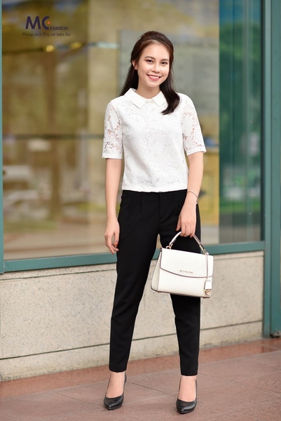 Áo croptop phối ren cách điệu