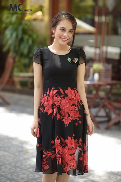 Đầm Xoè Tapta Hoa Đỏ Cao Cấp Frances Dress