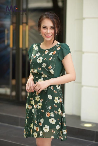 Đầm liền xanh họa tiết hoa bản lớn