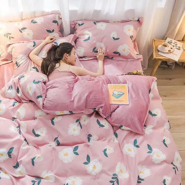 ga-ni-nhung-hoa-trang-nen-hong-sgnn8