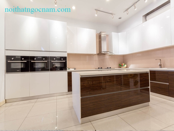 Thiết kế làm tủ bếp Acrylic bền đẹp giá rẻ tại Hạ Long - Quảng Ninh