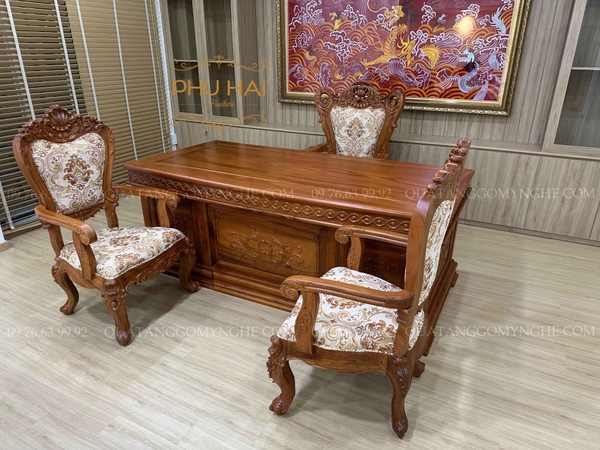 Ghế Làm Việc Chủ Tịch Bằng Gỗ Cao Cấp Bọc Nỉ Hoa Văn
