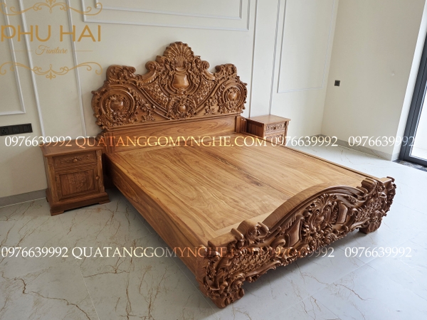 Giường Gỗ Gõ Đỏ Hoàng Gia Tân Cổ Điển