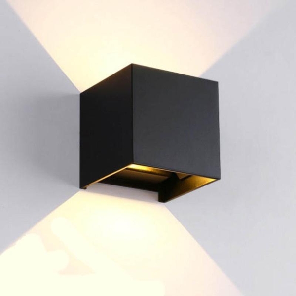 ĐÈN ỐP TƯỜNG HÌNH TRÒN.