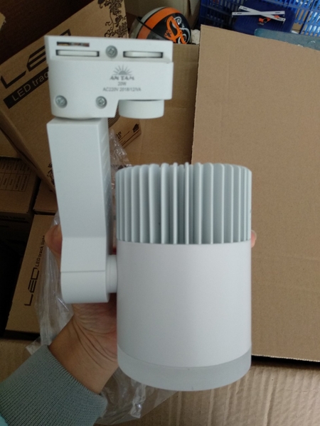 Rọi ray cao cấp 12W vỏ trắng-đen