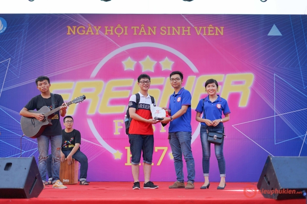SIÊU PHỤ KIỆN ĐỒNG HÀNH CÙNG SINH VIÊN ĐẠI HỌC HÀ NỘI