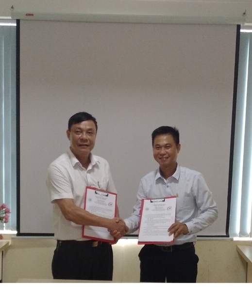 Lễ ký kết biên bản ghi nhớ giữa Quang minh JSC với trường cao đẳng HCIT