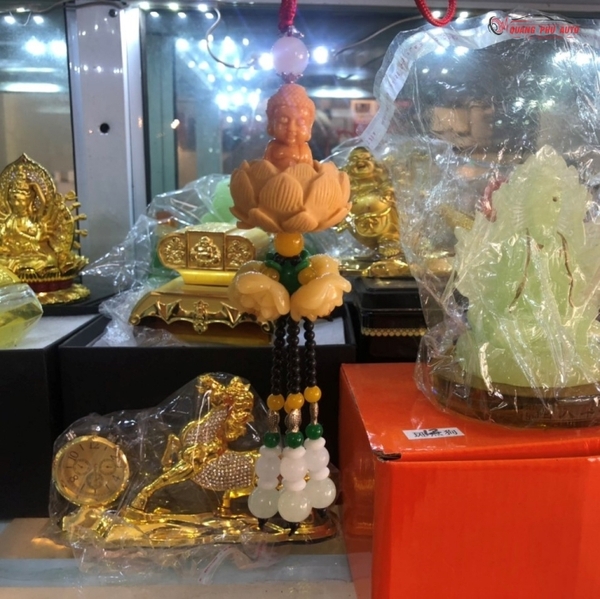 khanh-treo-di-lac-go-02
