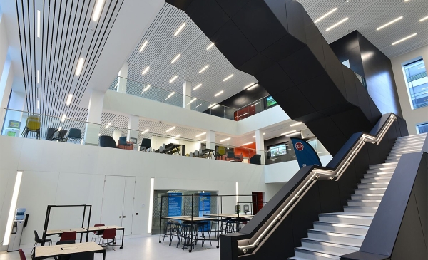 Trần nhôm Linear B-Shaped