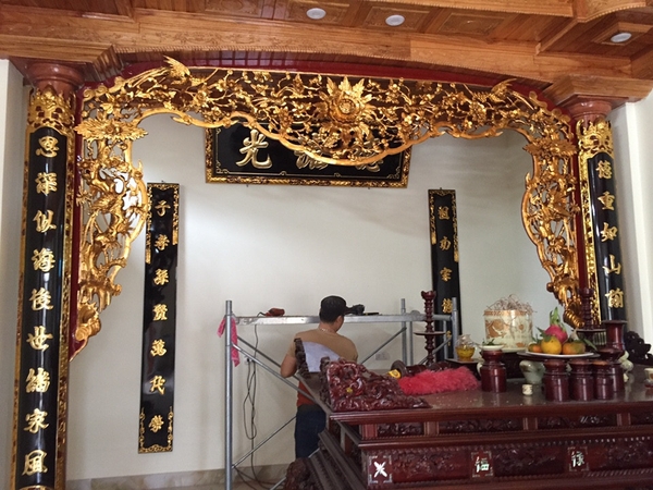 bàn thờ gia tiên