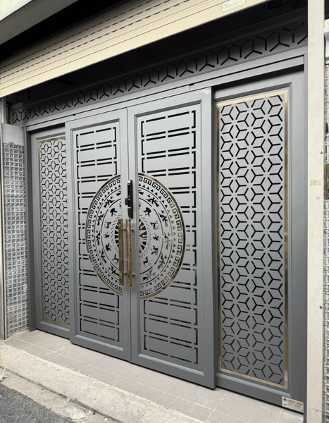 Cổng sắt CNC trượt quay 4 cánh