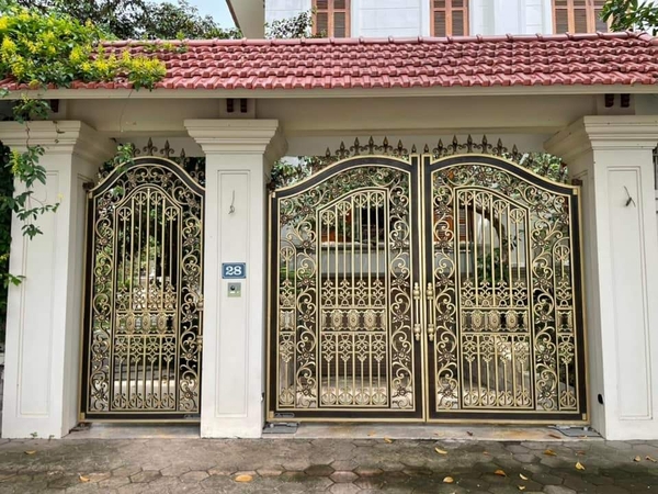 Mẫu cổng nhôm đúc 2 cánh đẹp mã số CL25021