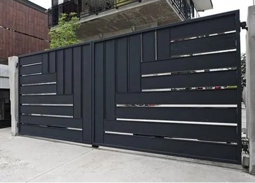 Mẫu cửa cổng sắt lùa sắt tấm thiết kế hiện đại (006)