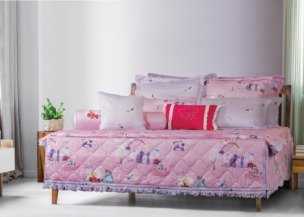 Bộ EPC 19056 chụp với chăn đông