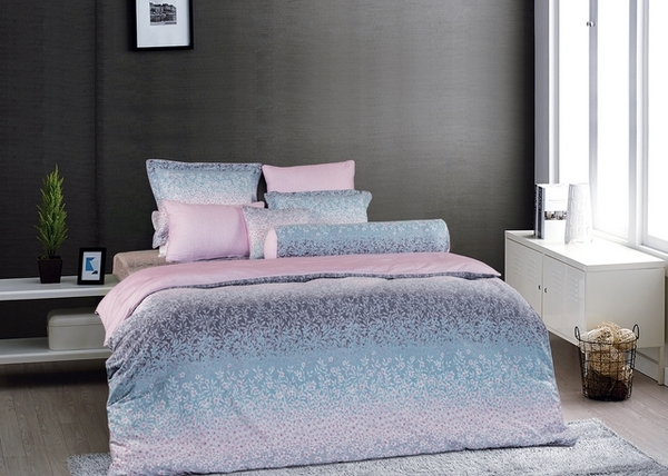 Bộ EPM 19068 chụp với chăn đông