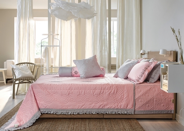 Bộ ESM 19015 chụp với chăn hè