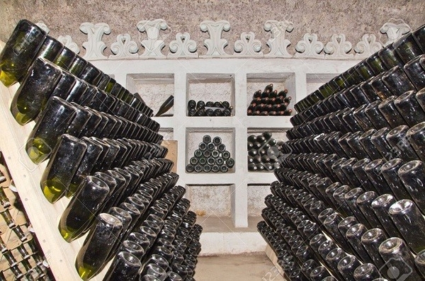 3 nguyên tắc “bất di bất dịch” khi bảo quản champagne