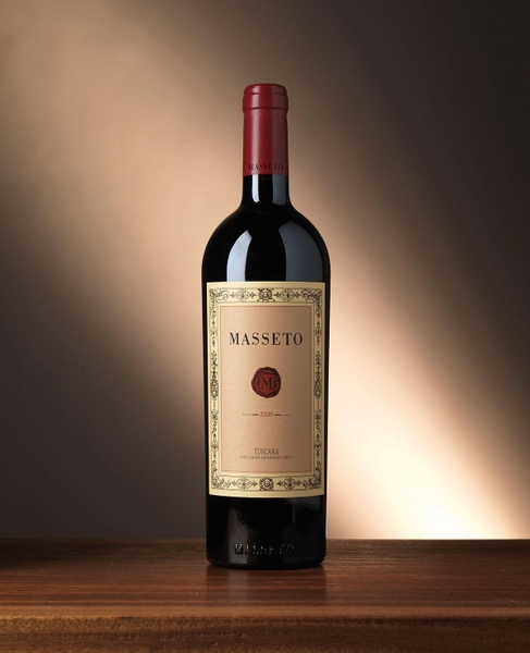 Hương thơm ngây ngất, vị ngon khó cưỡng đến từ những chai rượu vang ý