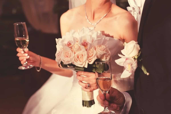 Những yếu tố cần biết khi chọn rượu vang cho tiệc cưới