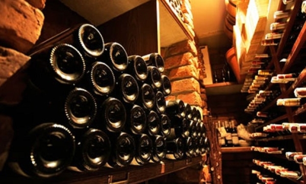 Thực hư chuyện đáy chai càng lõm thì rượu càng ngon?