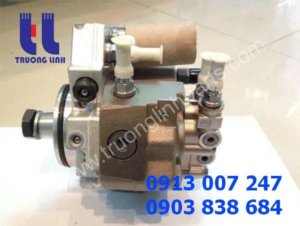 Bơm nhiên liệu máy đào PC200-8