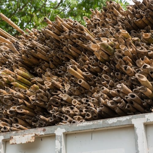 Chụp ảnh sản phẩm và quá trình sản xuất hàng rào tre ở ngoại thành Hà Nội