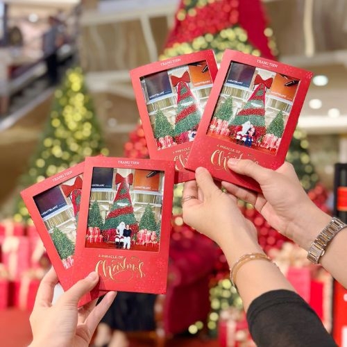 Dịch vụ in ảnh lấy ngay tại sự kiện Giáng sinh Tràng Tiền Plaza